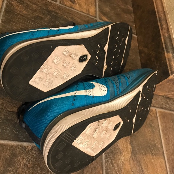 Nike Flyknit Trainers - Picture 2 of 2